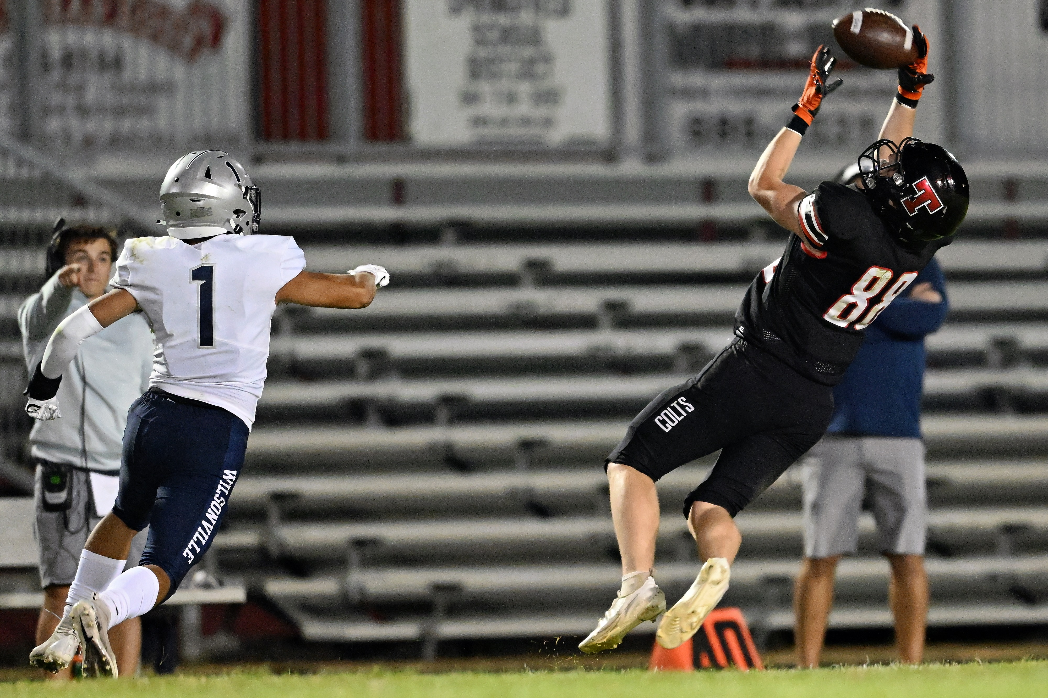 b LUKE NEWELL (1)R